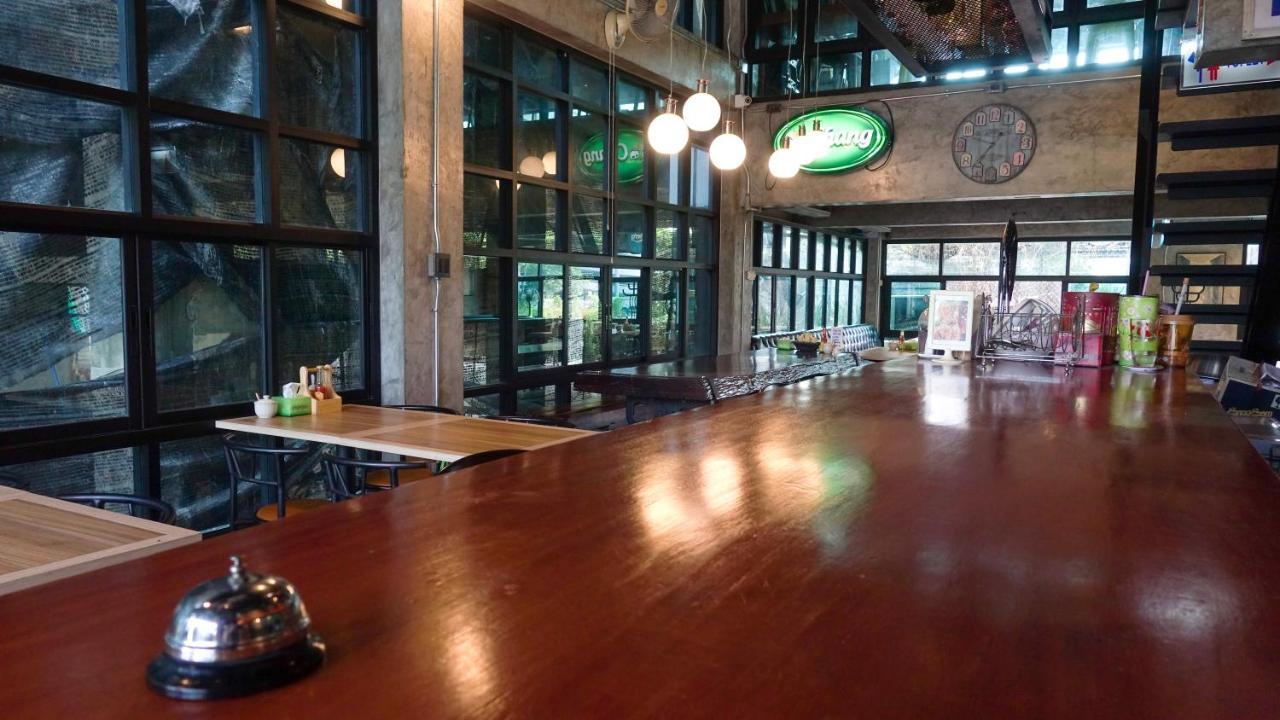Today Tonight 방콕 외부 사진